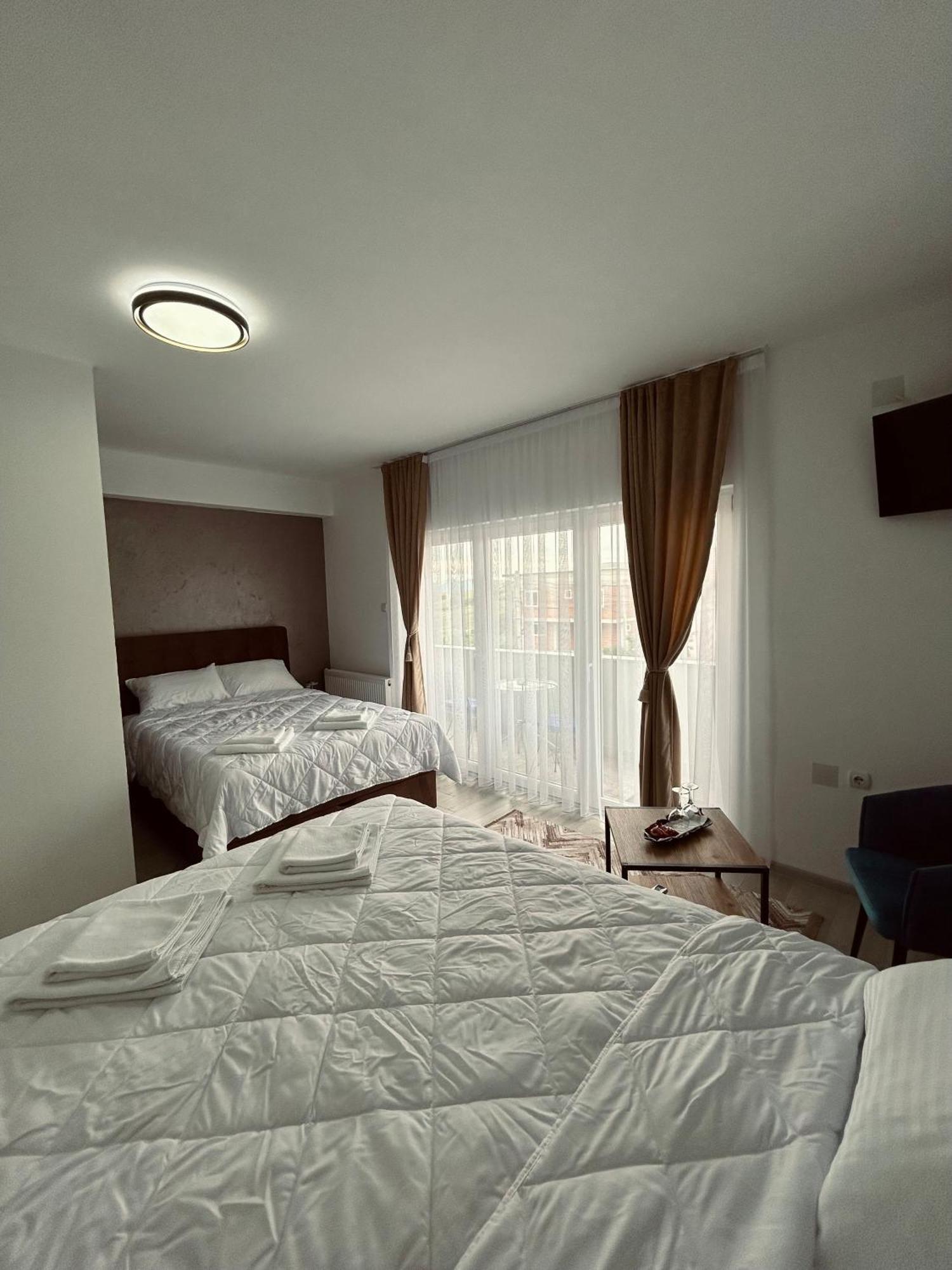 Greenhill Apartments คูมาโนโว ภายนอก รูปภาพ