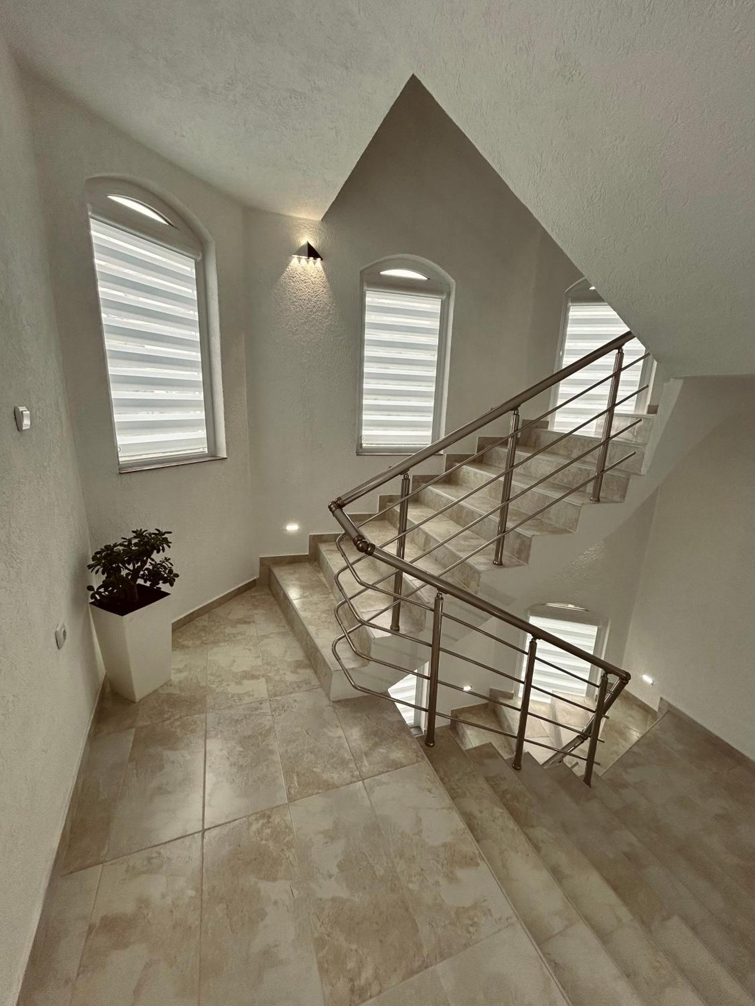Greenhill Apartments คูมาโนโว ภายนอก รูปภาพ