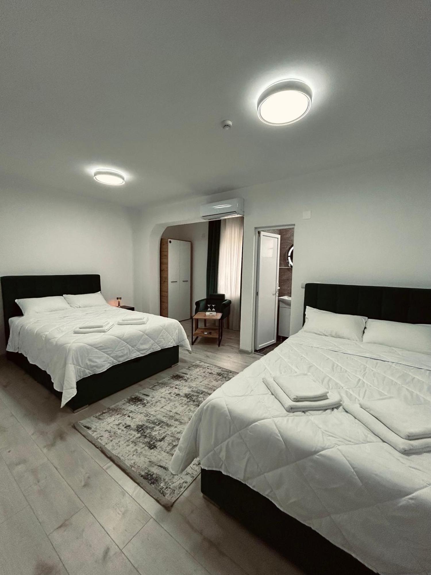 Greenhill Apartments คูมาโนโว ห้อง รูปภาพ